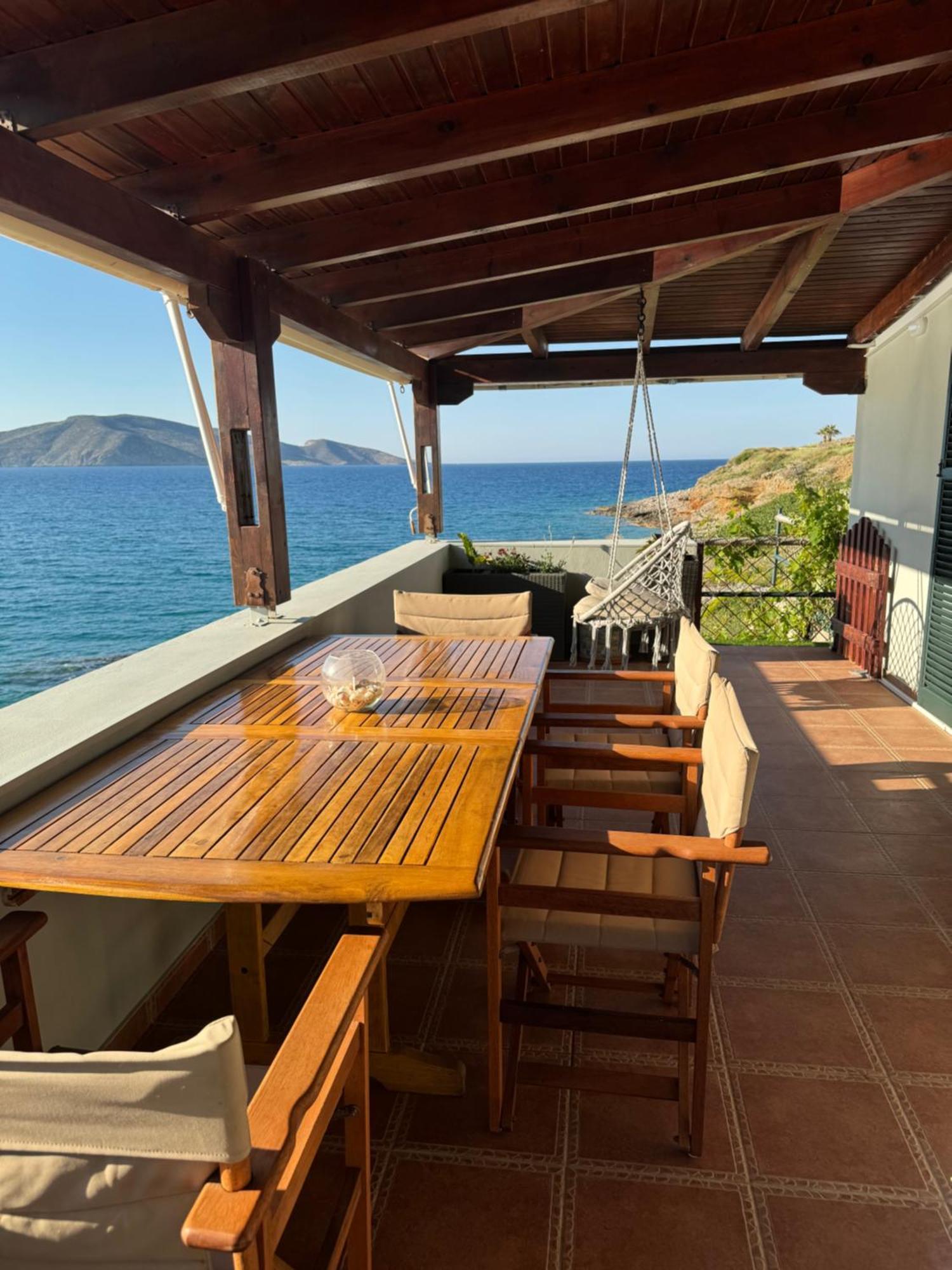 Tholos Alexandra'S Beachfront House Kavoúsion Exteriör bild